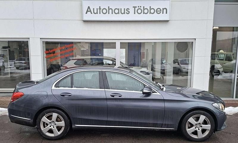 Gebraucht Mercedes C200 184 PS (135 kW) 2014 Tenoritgrau Limousine