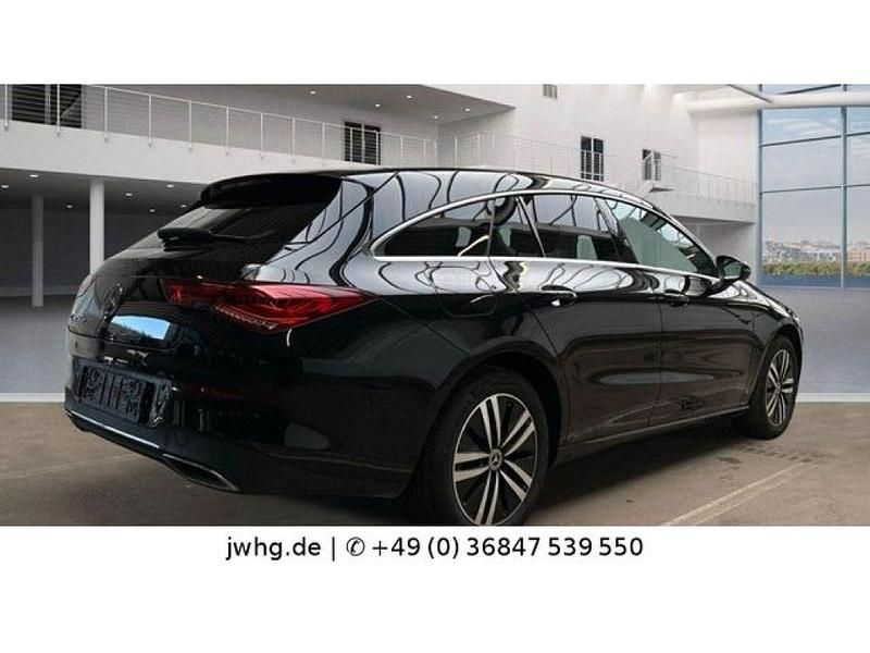 Gebraucht Mercedes CLA250e 218 PS (160 kW) 2022 Nachtschwarz (metallic) Limousine