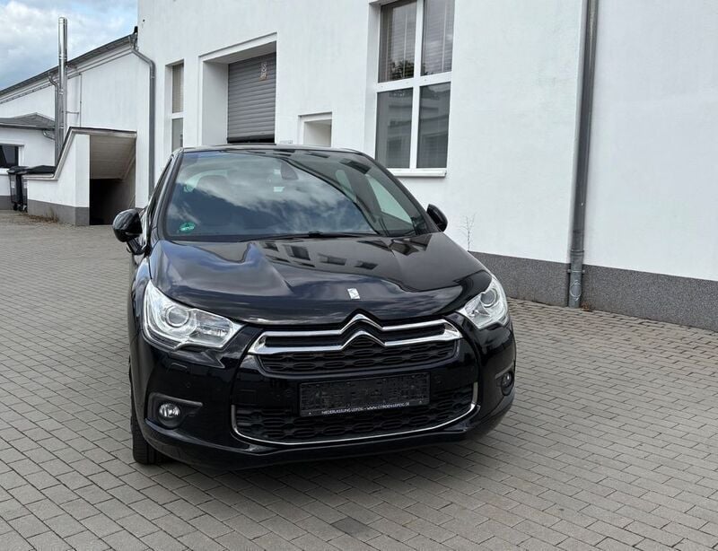 Schwarz Gebraucht 2014 DS Automobiles DS4 Sport Chic Limousine | 8.000 € - Bild 1/4