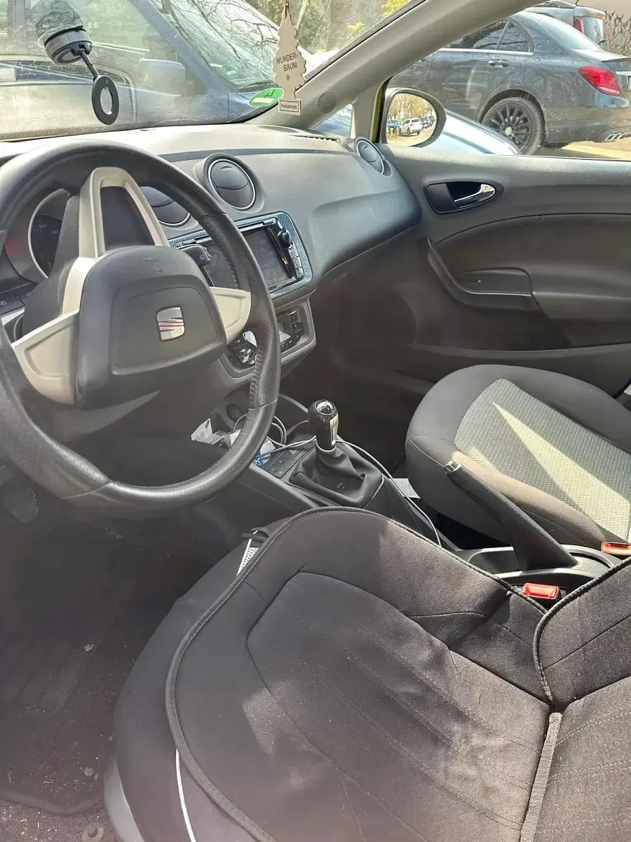 Gebraucht Seat Ibiza 86 PS (63 kW) 2012 Grün Kleinwagen