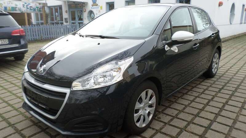 Grau Gebraucht 2018 Peugeot 208 Kleinwagen | 6.200 € (Fairer Preis) - Bild 1/4