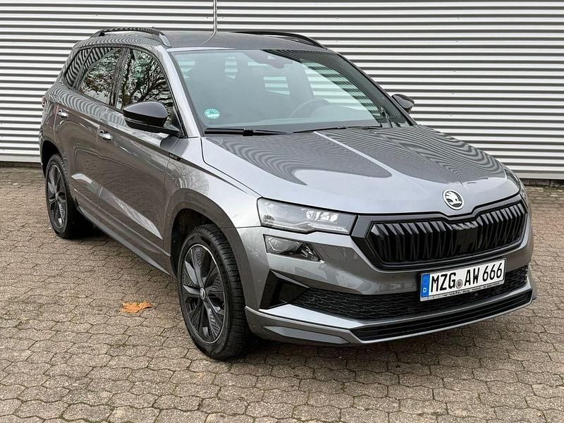 Gebraucht Skoda Karoq SportLine 150 PS (110 kW) 2025 Grau SUV