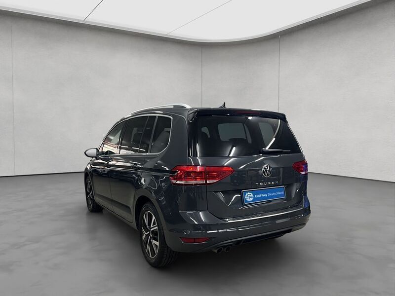 Gebraucht VW Touran Highline 150 PS (110 kW) 2022 Grau Van / Kleinbus