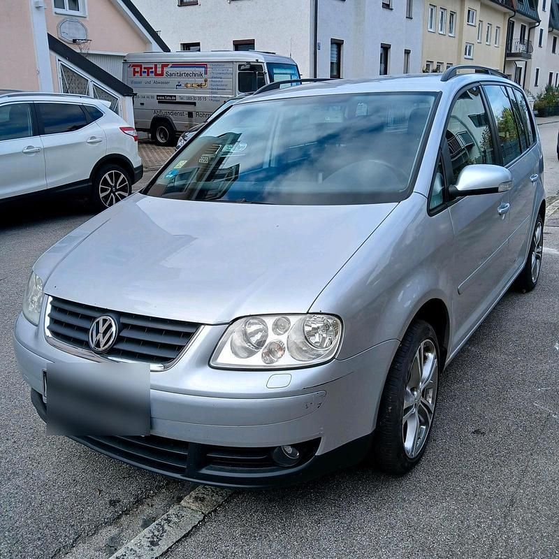 Silber Gebraucht 2005 VW Touran Van / Kleinbus | 2.950 € (Fairer Preis) - Bild 1/4