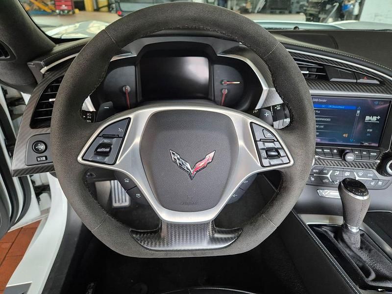 Gebraucht Corvette Stingray 466 PS (342 kW) 2019 Weiß Coupé
