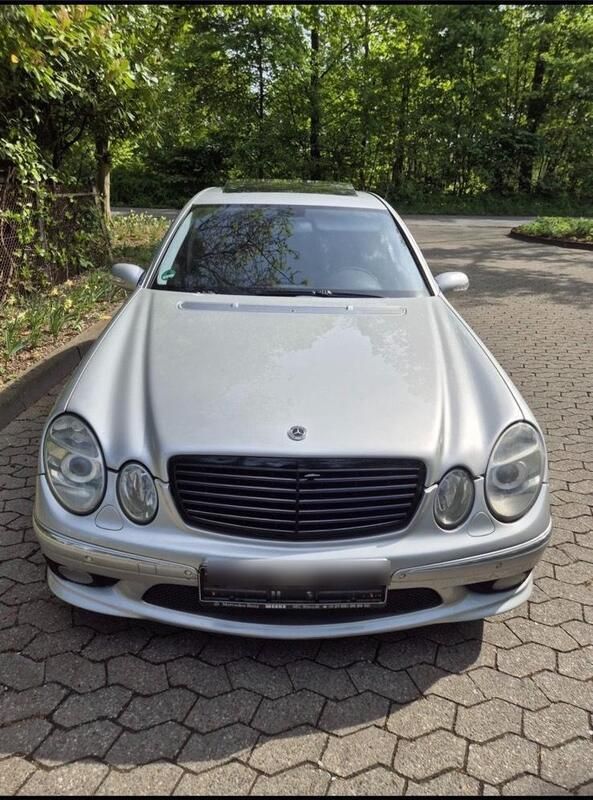 Silber Gebraucht 2002 Mercedes E500 AMG Limousine | 6.000 € (Fairer Preis) - Bild 1/4