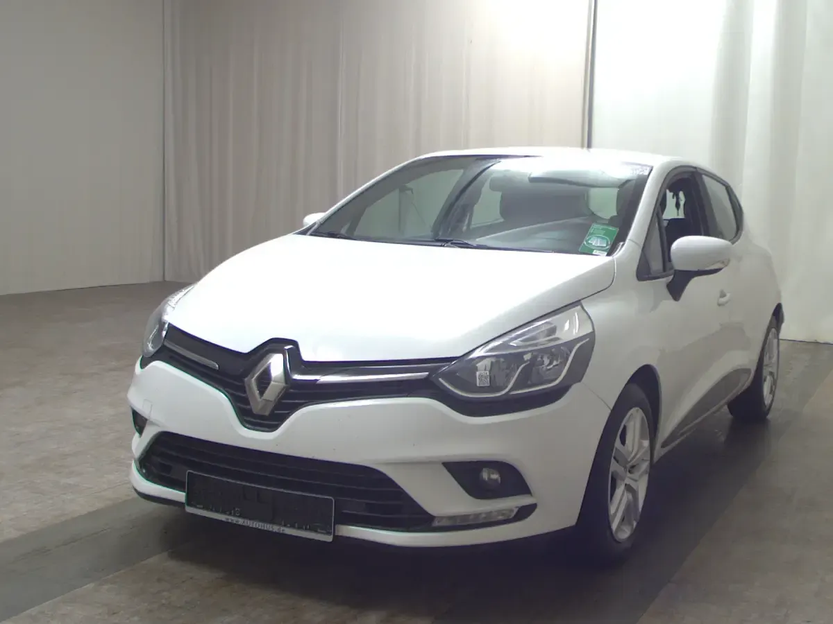 Gebraucht Renault Clio 90 PS (66 kW) 2019 Weiß Kleinwagen