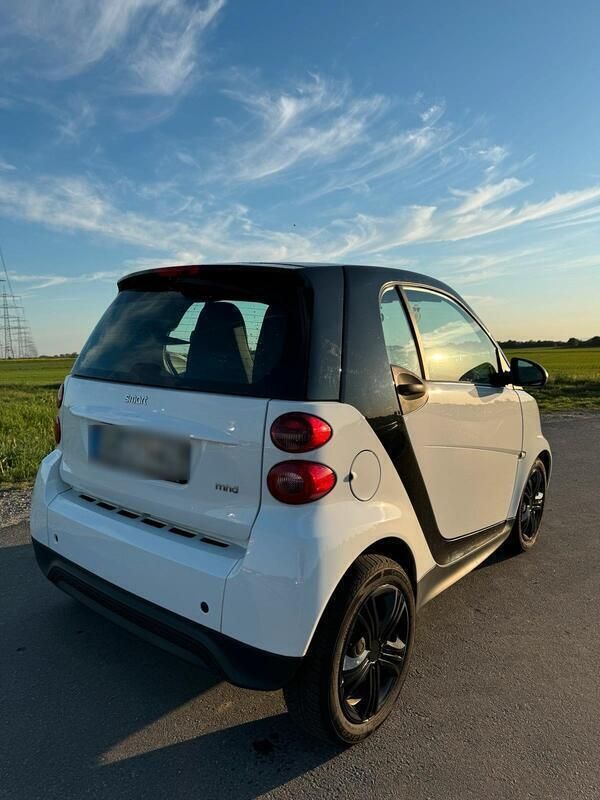 Weiß Gebraucht 2012 Smart ForTwo Coupé Coupé | 4.350 € (Fairer Preis) - Bild 1/4