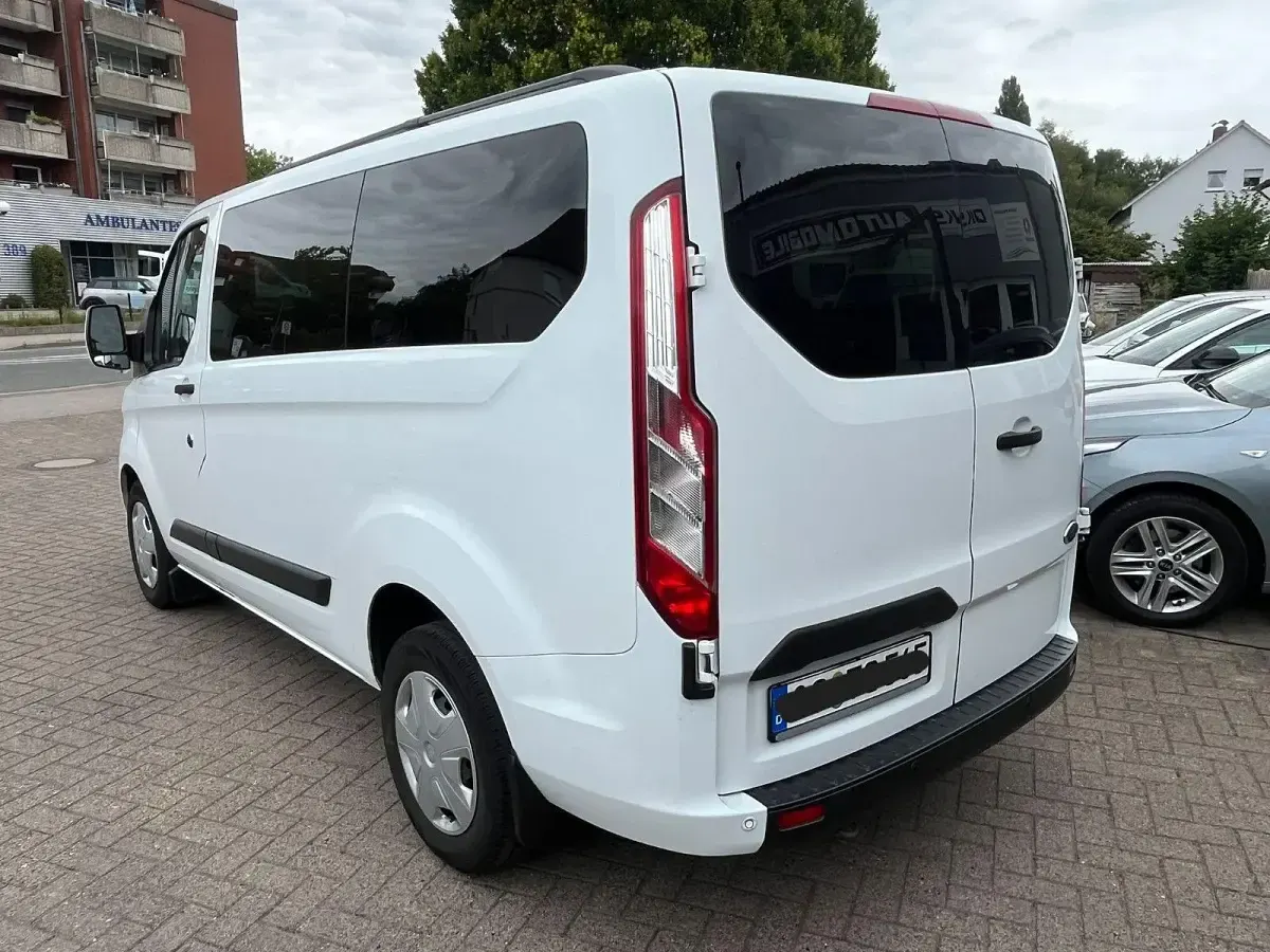 Gebraucht Ford Transit Trend 105 PS (77 kW) 2019 Weiß Van