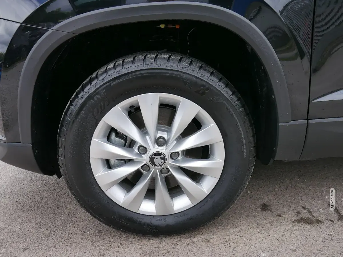 Neu Skoda Karoq Selection 150 PS (110 kW) 2026 Metallic SUV