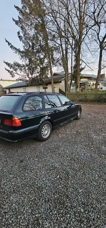 Gebraucht BMW 528 193 PS (141 kW) 1997 Grün Kombi