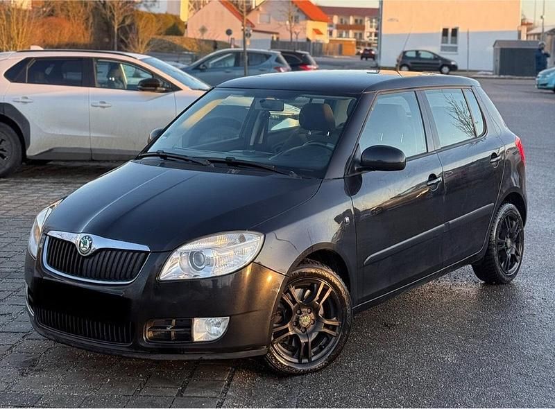 Schwarz Gebraucht 2008 Skoda Fabia Kleinwagen | 1.990 € (Guter Preis) - Bild 1/4