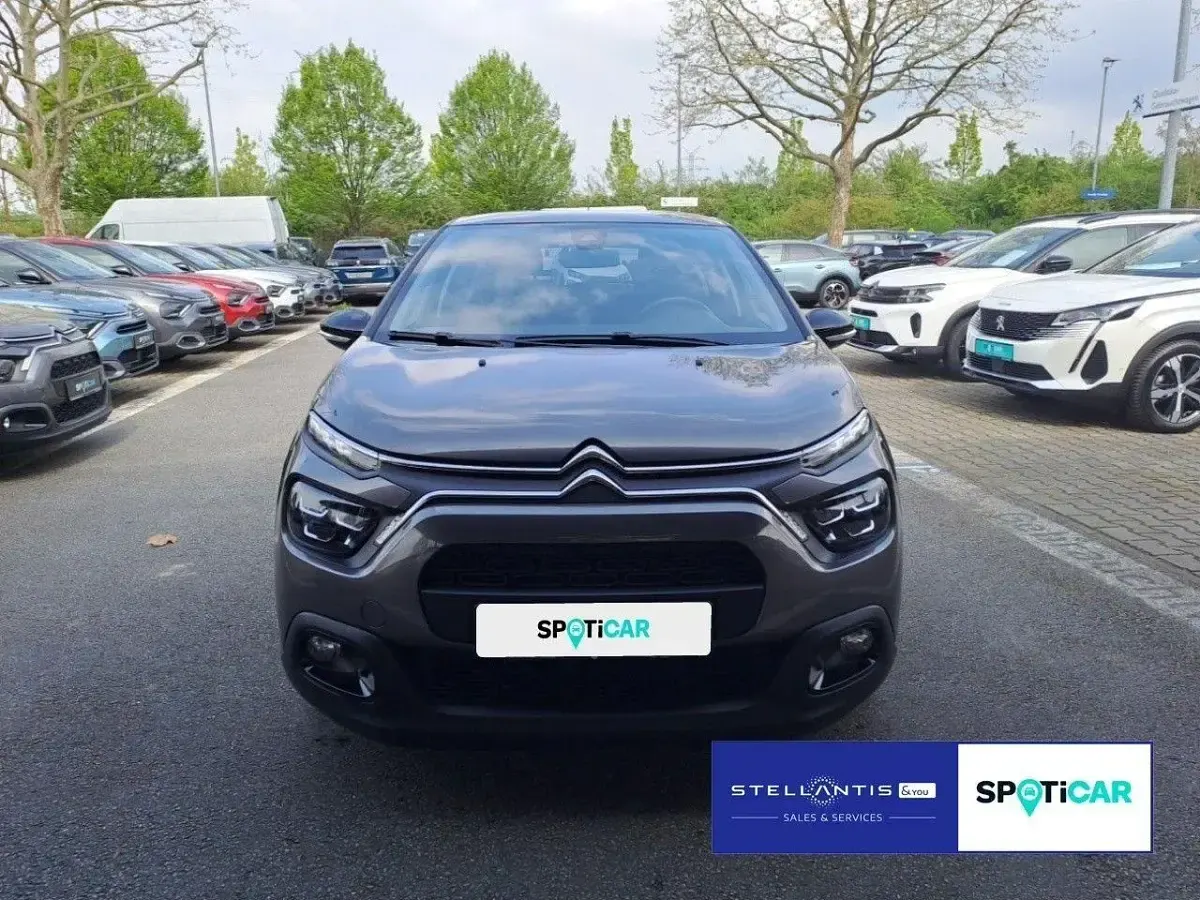 Gebraucht Citroën C3 Shine 110 PS (80 kW) 2024 Grau Kleinwagen