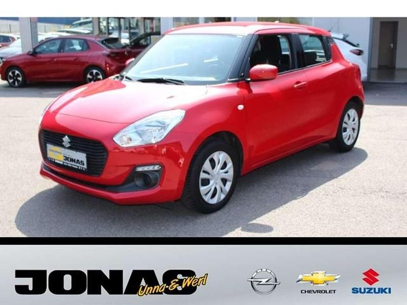 Rot Gebraucht 2020 Suzuki Swift Club Kleinwagen | 10.990 € (Guter Preis) - Bild 1/3