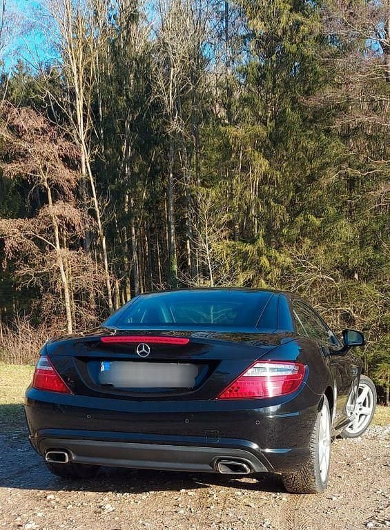 Gebraucht Mercedes SLK200 AMG line 184 PS (135 kW) 2014 Schwarz Cabrio