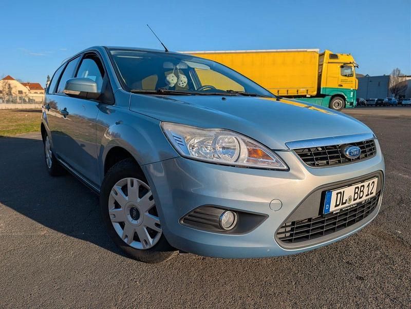 Gebraucht Ford Focus 101 PS (74 kW) 2009 Blau Limousine