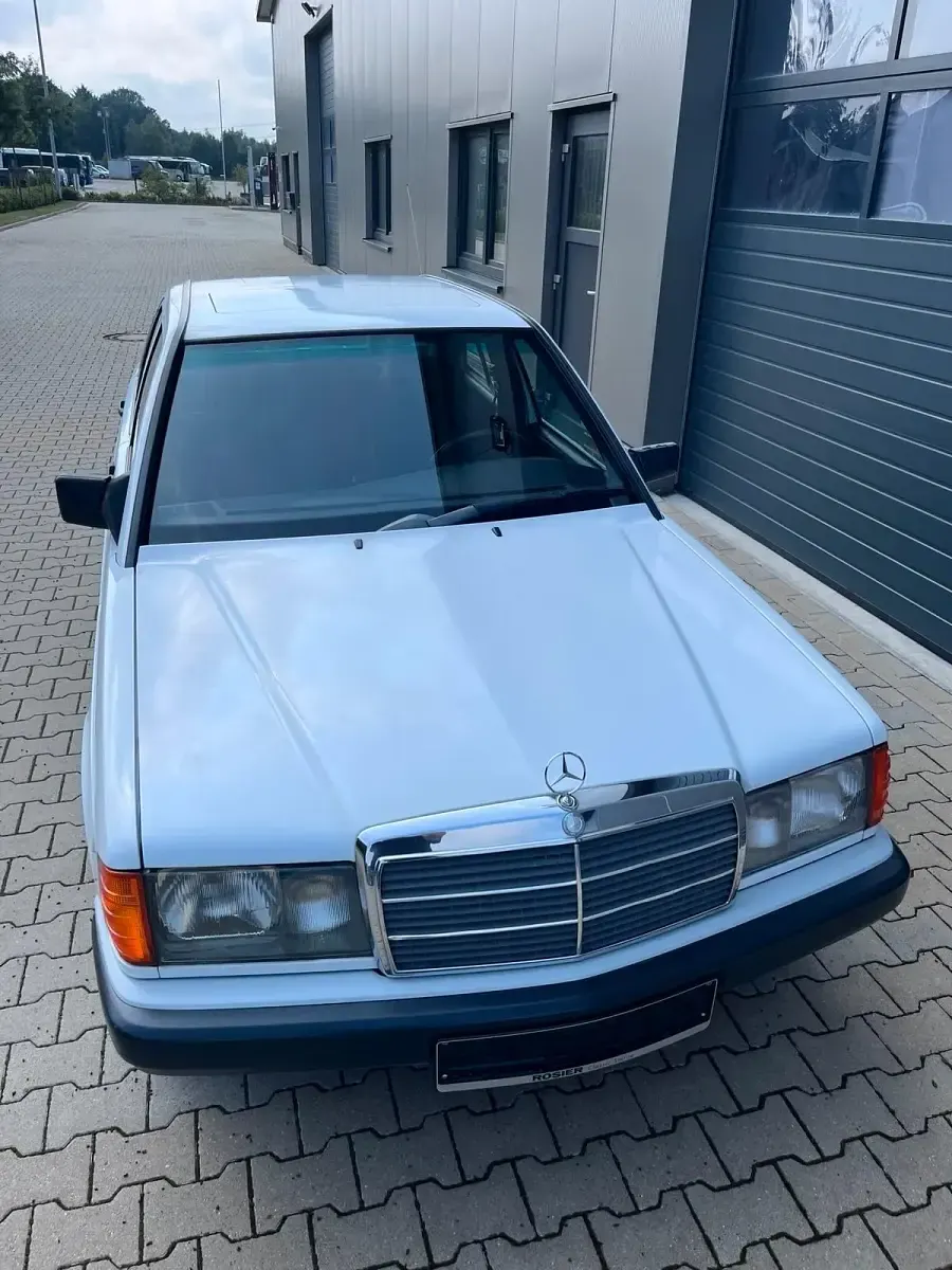 Gebraucht Mercedes 190 109 PS (80 kW) 1992 Weiß Limousine
