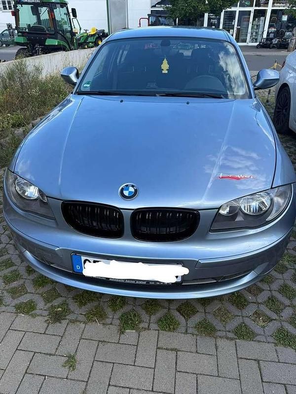 Gebraucht BMW 116 116 PS (85 kW) 2010 Blau Kleinwagen