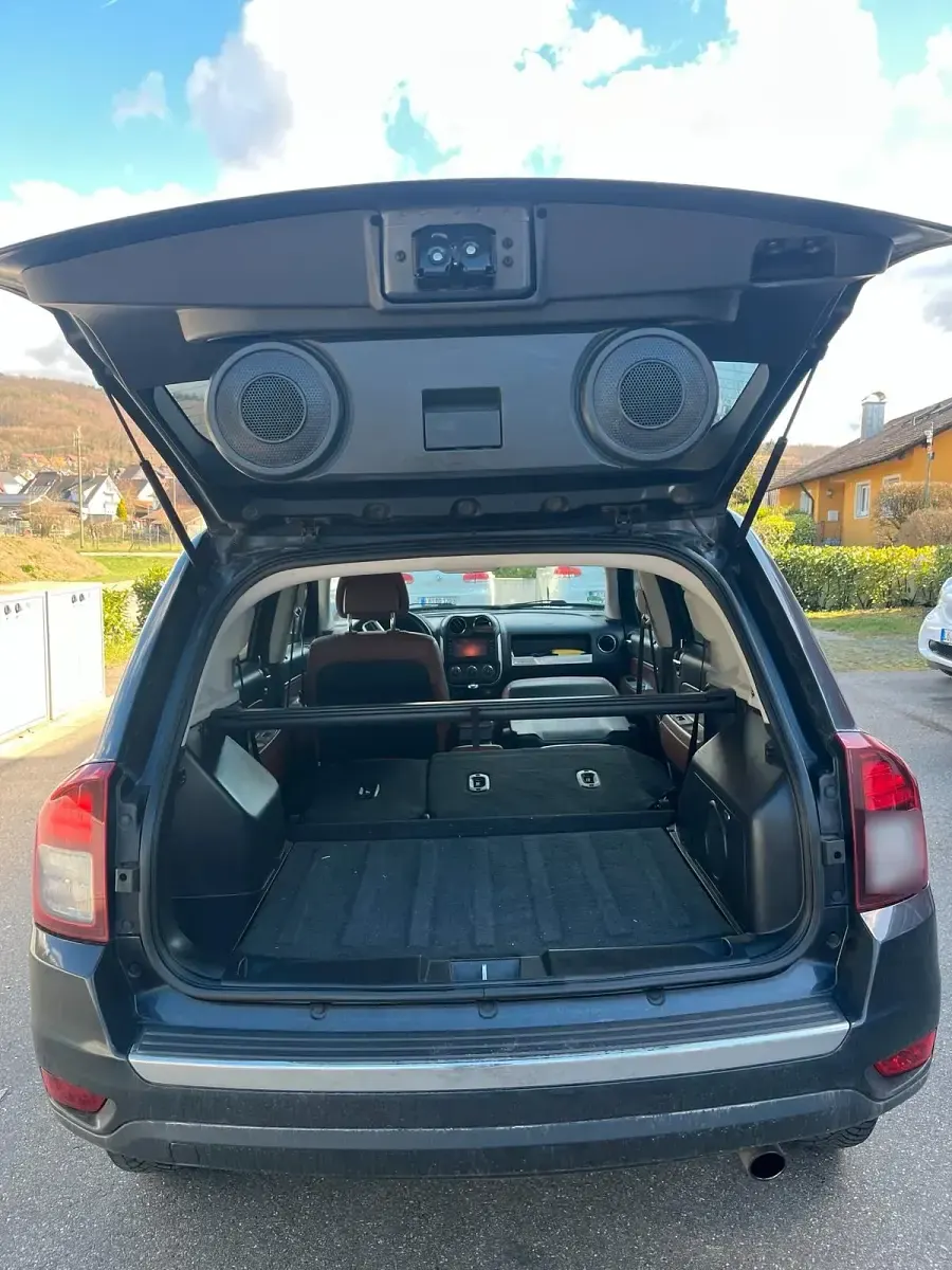 Gebraucht Jeep Compass 163 PS (119 kW) 2013 Andere farben SUV