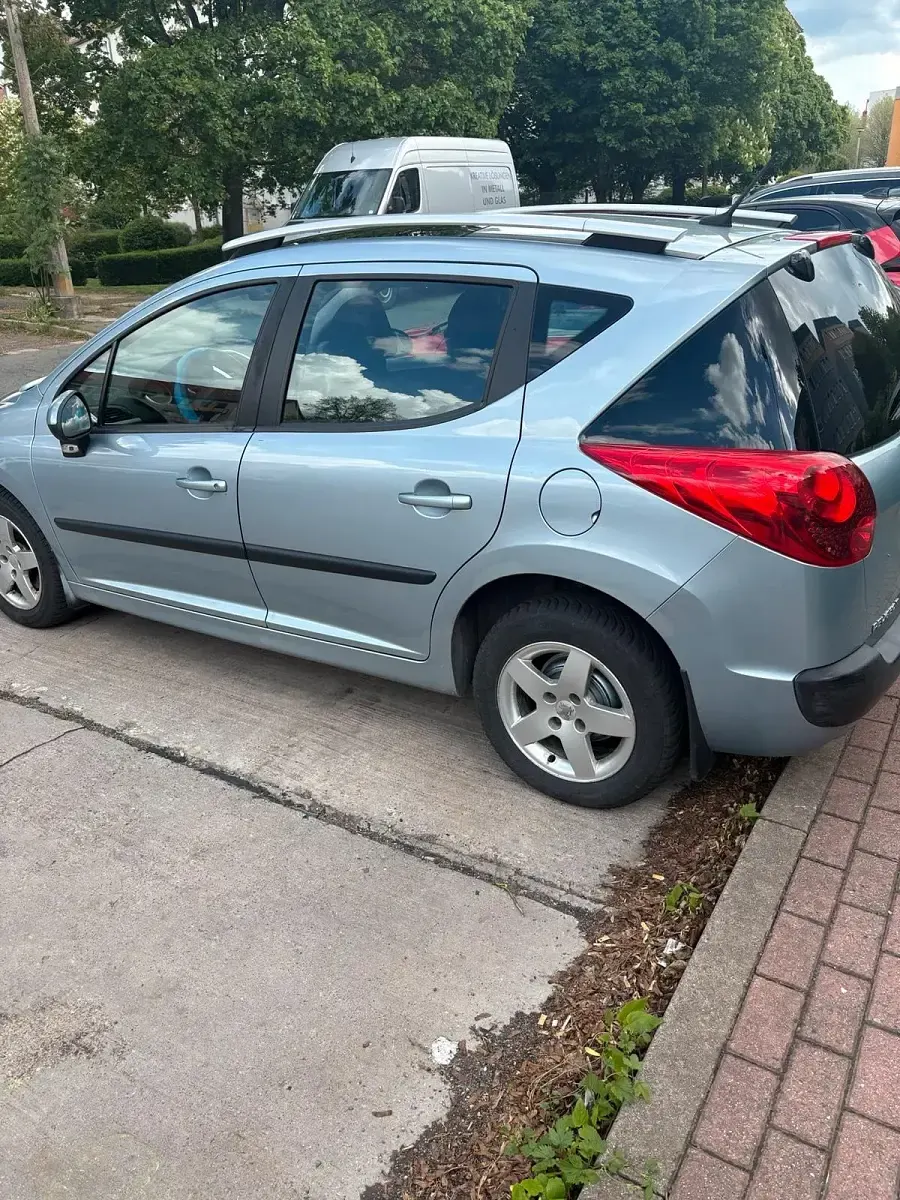 Gebraucht Peugeot 207 2009 Blau Kombi