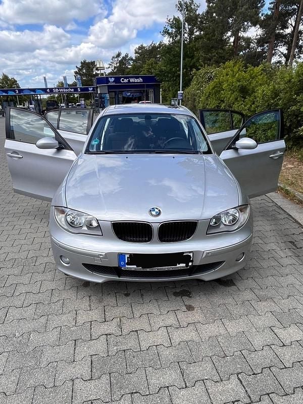 Silber Gebraucht 2005 BMW 116 Kleinwagen | 4.000 € (Fairer Preis) - Bild 1/4