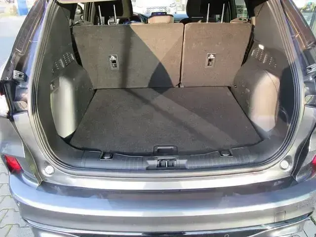 Gebraucht Ford Kuga ST-Line 225 PS (165 kW) 2023 Magnetic grey metallic SUV