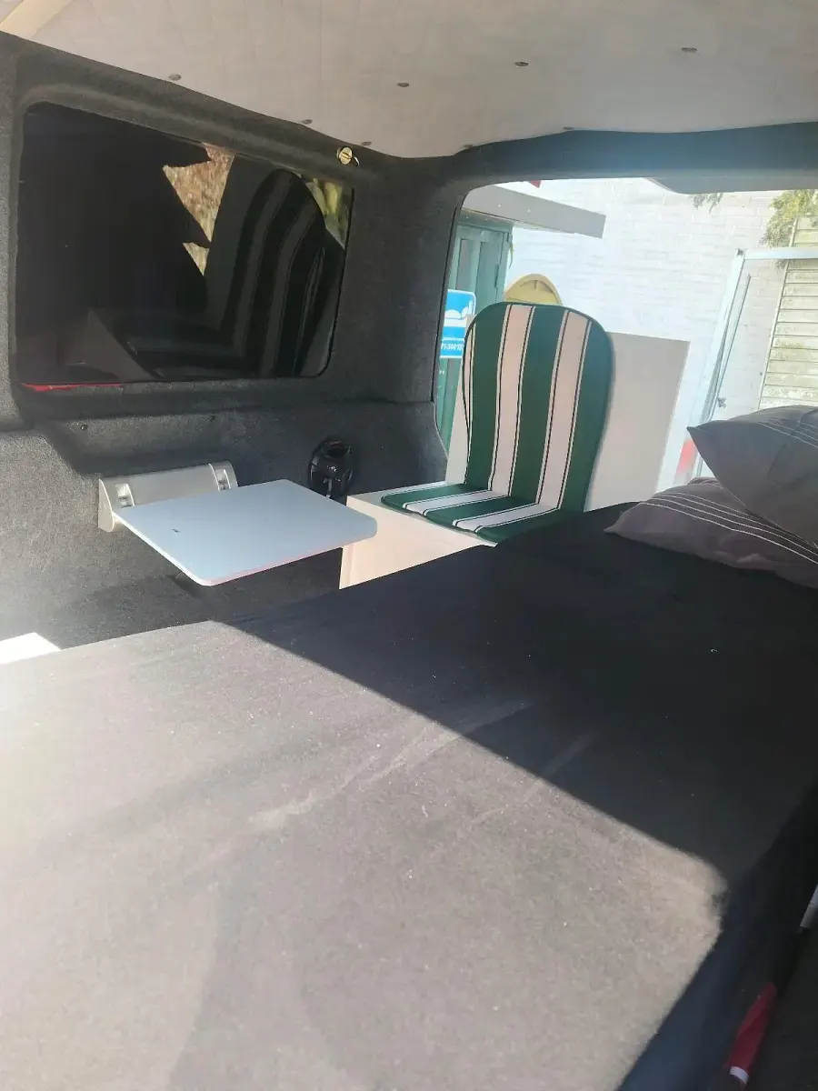 Usata VW Caravelle 128 CV (94 kW) 2005 Rosso Furgone