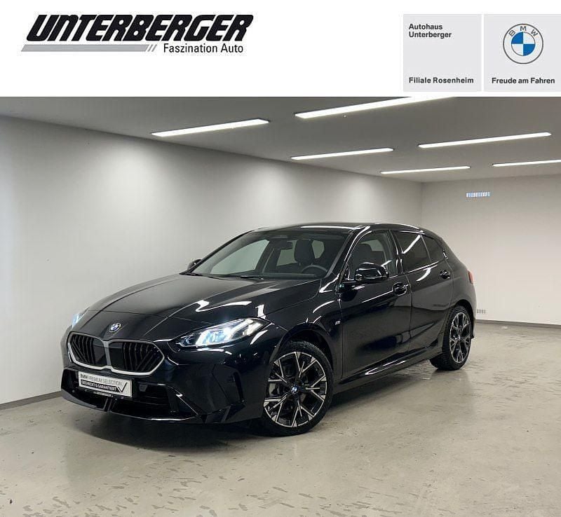 Saphirschwarz Gebraucht 2025 BMW 120 Sport Line Kleinwagen | 33.450 € (Guter Preis) - Bild 1/4