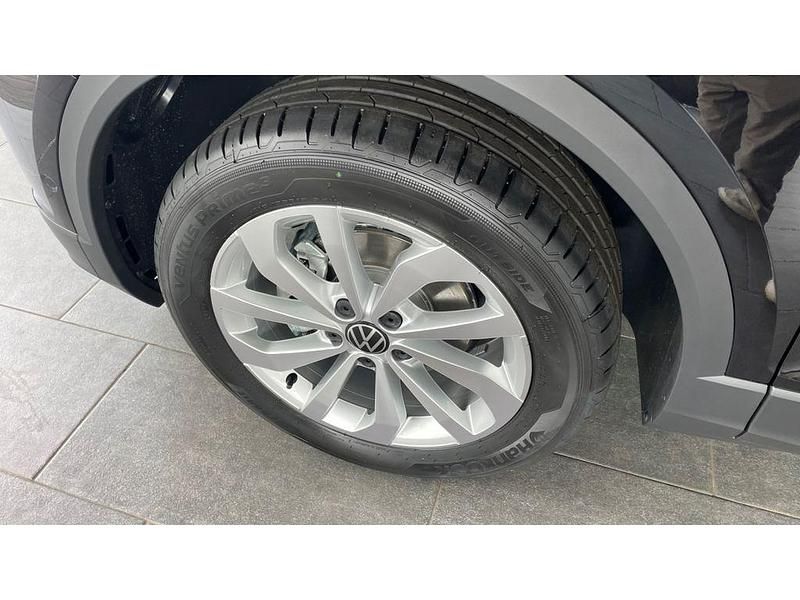 Gebraucht VW T-Roc 150 PS (110 kW) 2025 Schwarz SUV