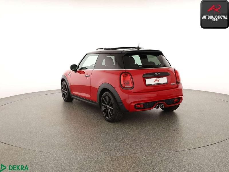 Gebraucht Mini Cooper S Chili 192 PS (141 kW) 2020 Chili red Kleinwagen