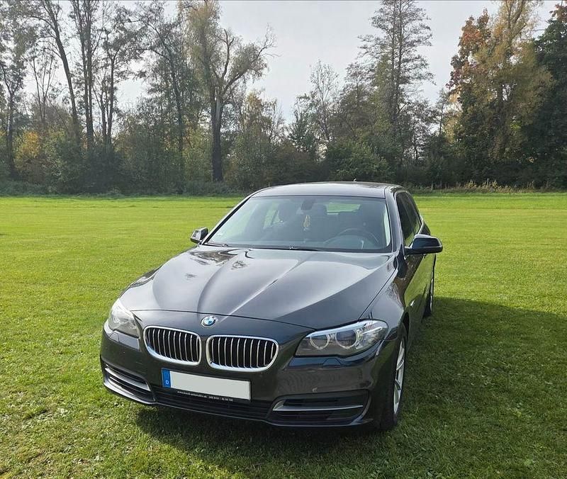 Grau Gebraucht 2014 BMW 520 Kombi | 9.980 € (Guter Preis) - Bild 1/4