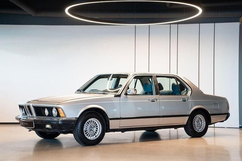 Silber Gebraucht 1982 BMW 728 Limousine | 11.499 € - Bild 1/4