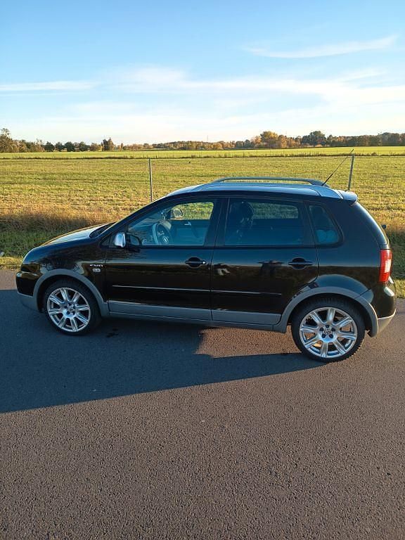 Gebraucht VW Polo Cross 64 PS (47 kW) 2005 Schwarz Kleinwagen