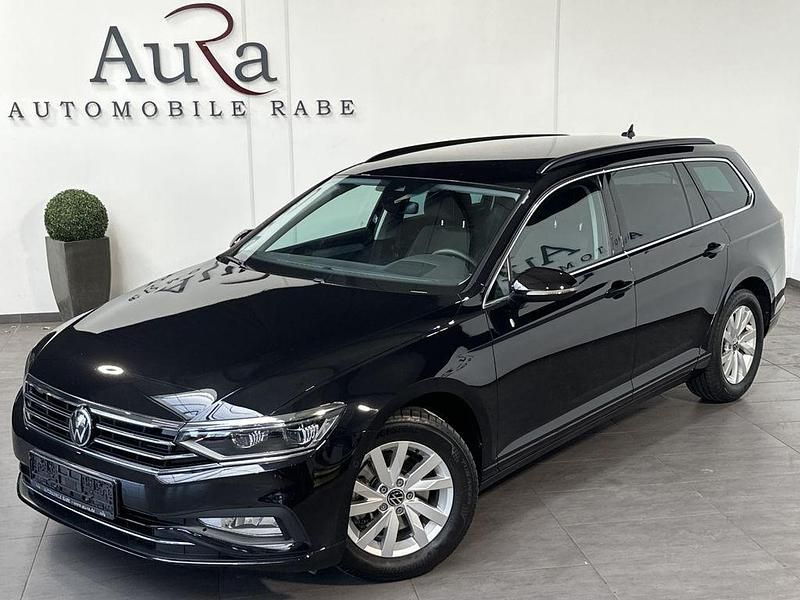 Deep black Gebraucht 2023 VW Passat Business Kombi | 26.749 € (Fairer Preis) - Bild 1/4