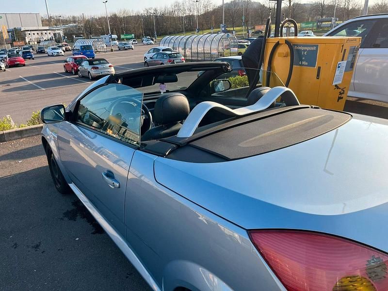 Gebraucht Opel Tigra 125 PS (91 kW) 2004 Blau Cabrio