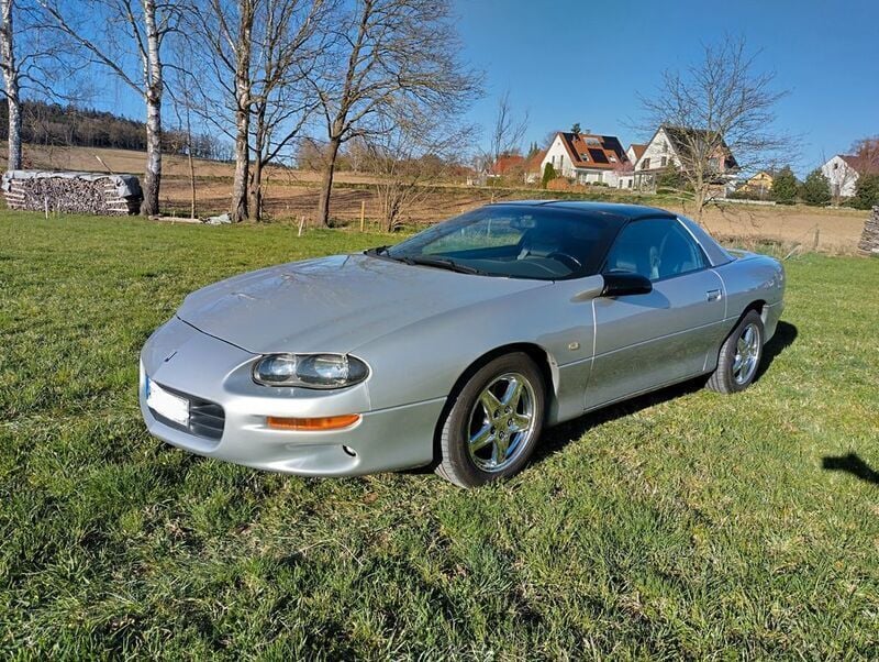 Gebraucht Chevrolet Camaro 193 PS (141 kW) 2001 Silber Coupé