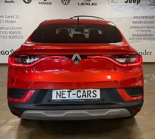 Używany Renault Arkana 140 KM (102 kW) 2024 Czerwony SUV