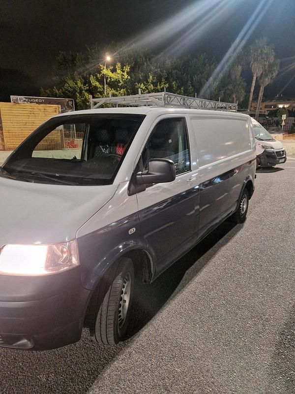 Gebraucht VW Transporter 131 PS (96 kW) 2006 Andere farben Van