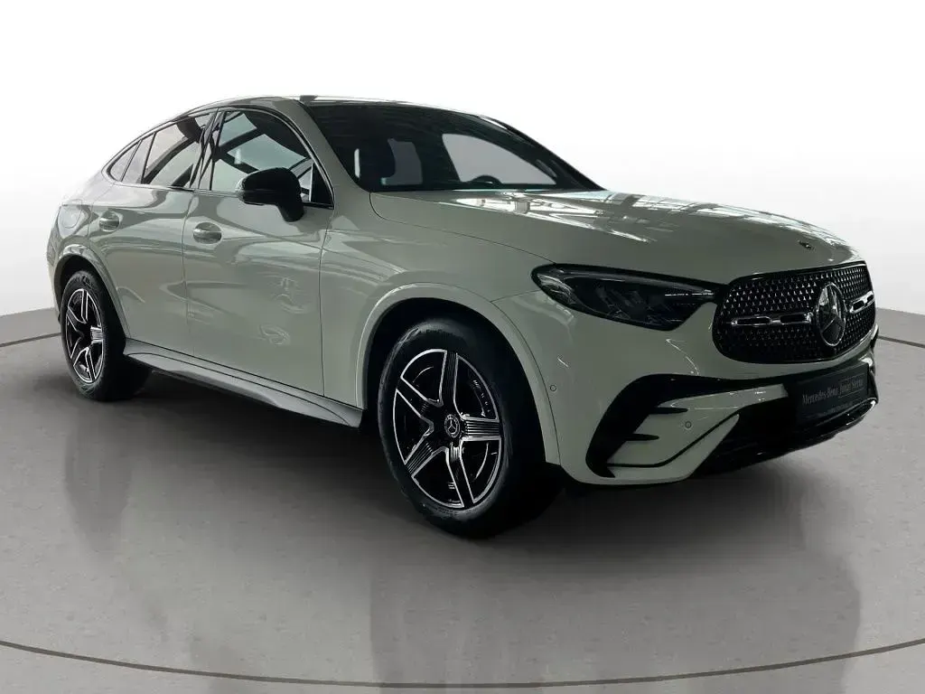 Gebraucht Mercedes GLC220 AMG line 197 PS (144 kW) 2025 Unilack polarweiß SUV