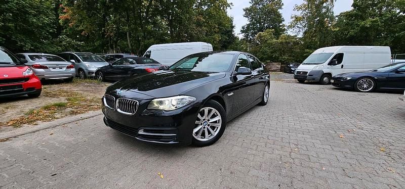 Schwarz Gebraucht 2013 BMW 528 Limousine | 12.500 € - Bild 1/4