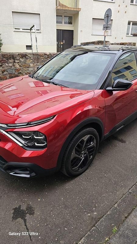 Gebraucht Citroën C4 Feel 131 PS (96 kW) 2023 Rot SUV