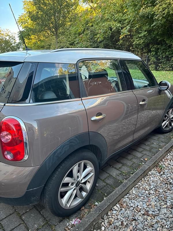 Braun Gebraucht 2016 Mini Cooper Countryman SUV | 9.800 € (Fairer Preis) - Bild 1/4