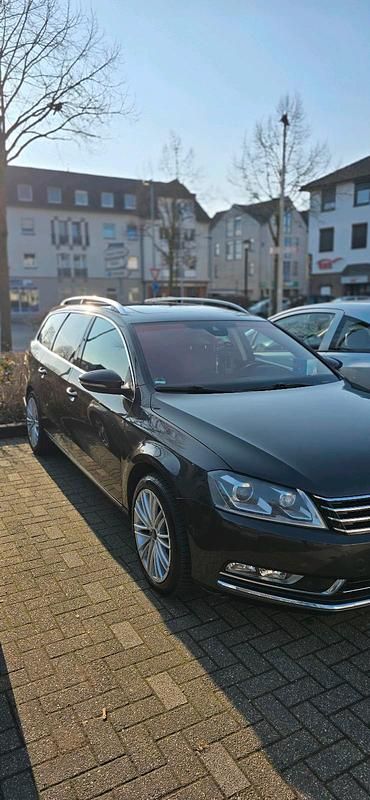 Gebraucht VW Passat 140 PS (102 kW) 2014 Braun Kombi