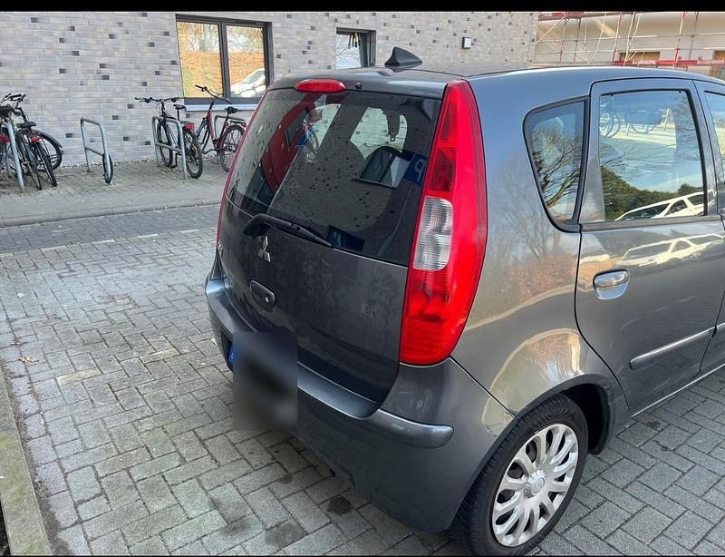 Gebraucht Mitsubishi Colt 75 PS (55 kW) 2005 Grau Kleinwagen