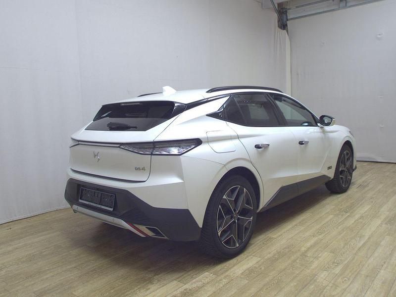 Gebraucht DS Automobiles DS4 131 PS (96 kW) 2023 Lack weiss perlglänzend/typ aussenverkle (metallic) SUV