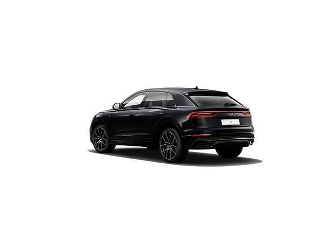 Gebraucht Audi Q8 Ambiente 340 PS (250 kW) 2021 Orcaschwarz metallic SUV