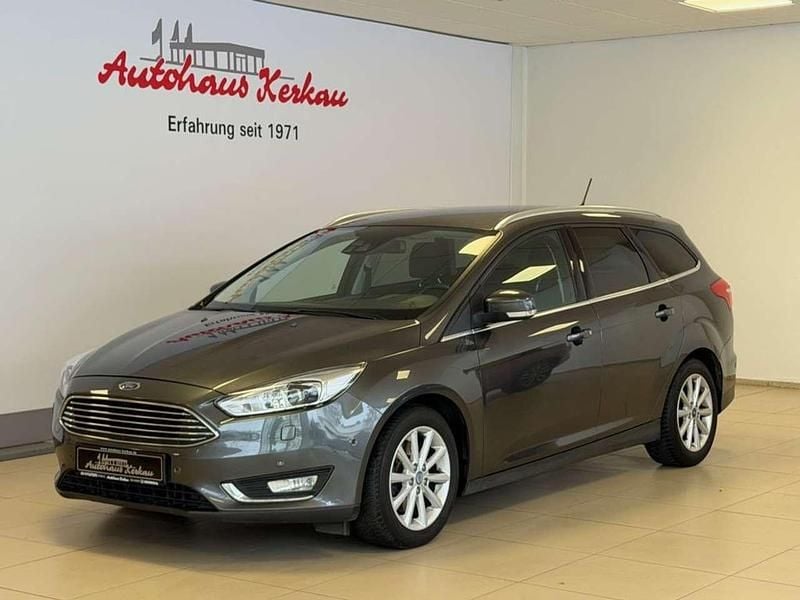 Grau Gebraucht 2015 Ford Focus Titanium Kombi | 8.750 € (Fairer Preis) - Bild 1/4
