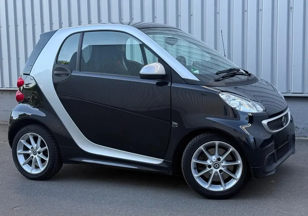 Gebraucht Smart ForTwo Coupé 71 PS (52 kW) 2013 Schwarz Coupé