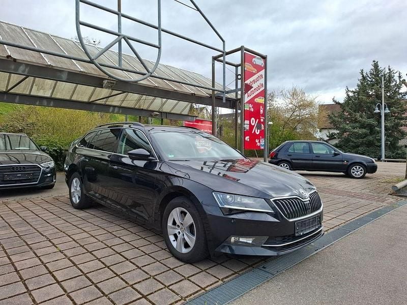 Gebraucht Skoda Superb Ambition 150 PS (110 kW) 2018 Schwarz Kombi