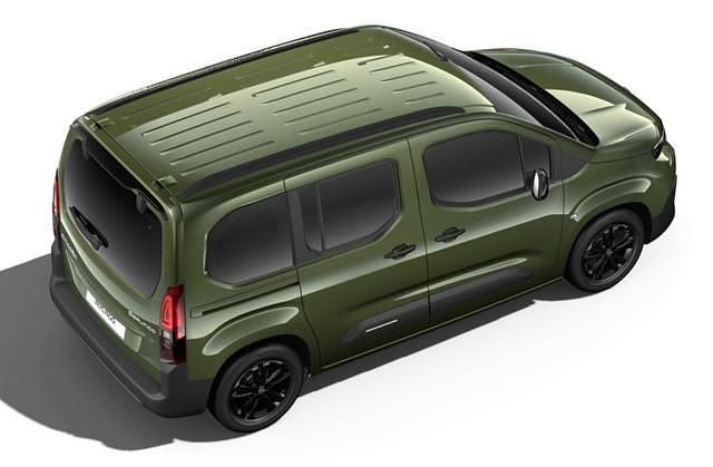 Neu Citroën Berlingo 102 PS (75 kW) 2025 Sirrka grün metallic sirrka grün metallic Van / Kleinbus